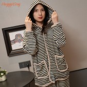 Huggy Kissy 女士珊瑚绒条纹开衫睡衣家居服套装 HS8844