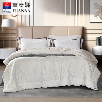 FUANNA 富安娜 蚕丝大豆暖芯春秋被（星婉加大白）